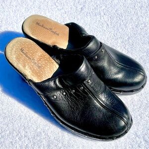 Madison Comfort Women’s Black Leather Studded Mule 7.5 M 3 inch heels 965601